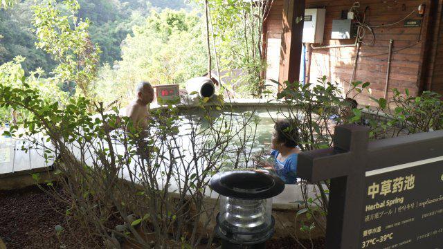 “神汤奇水”孕育特色康养去年超40万游客来保山龙陵泡温泉(图7)