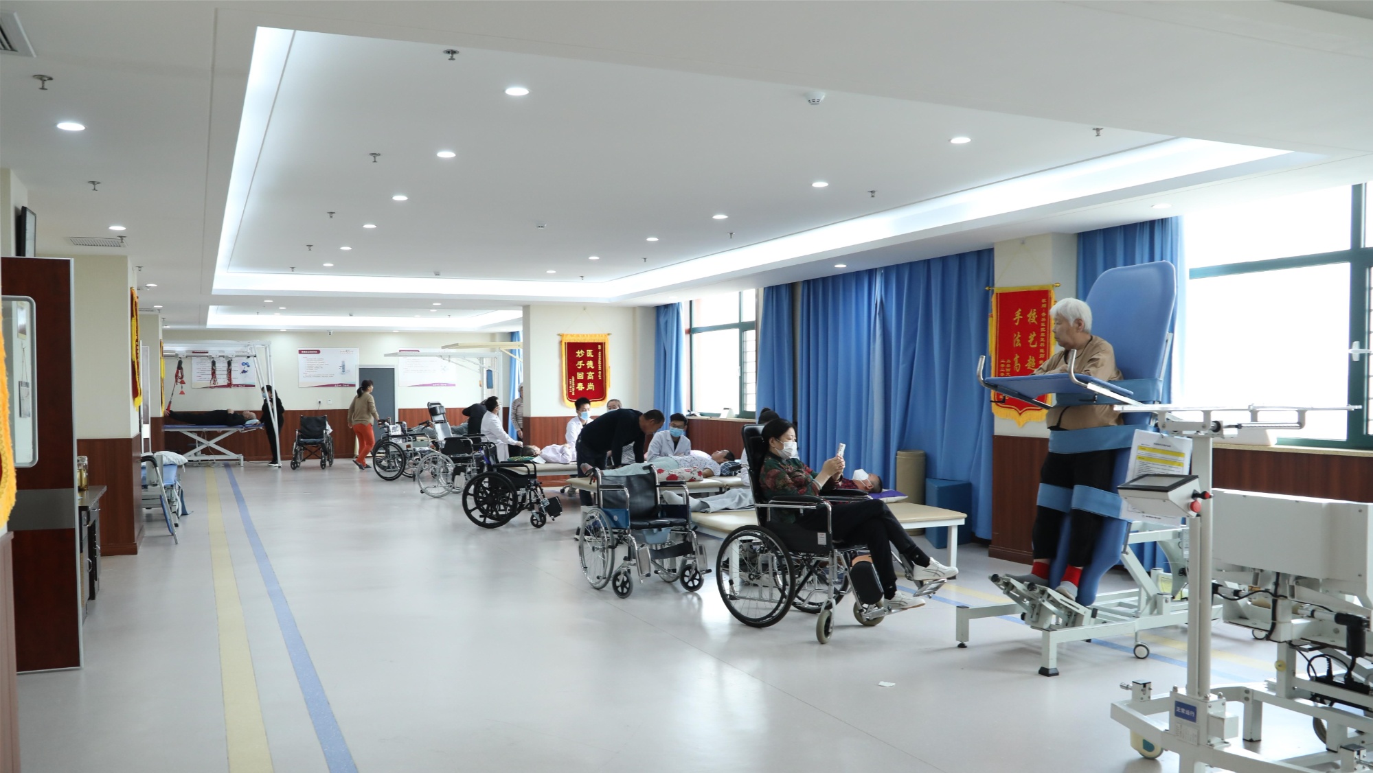 海北海晏：深耕基层中医药服务 筑牢康养产业发展根基助力“青海药都”打造(图1)