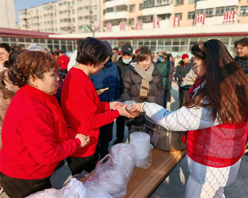 奎文区大虞街道福寿街社区：织密暖心养老网家门口乐享幸福“夕阳红”(图2)